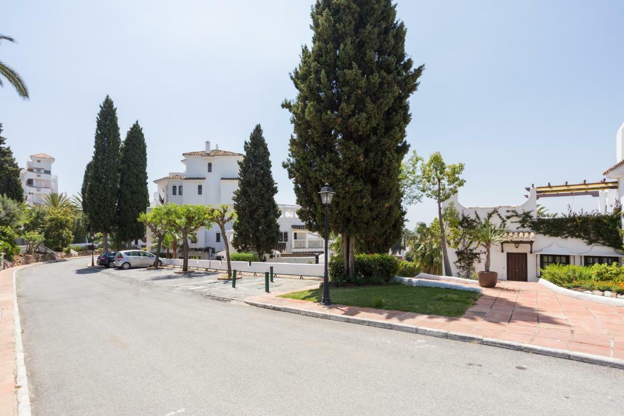 Aldea Blanca Puerto Banus Marbella Exterior foto
