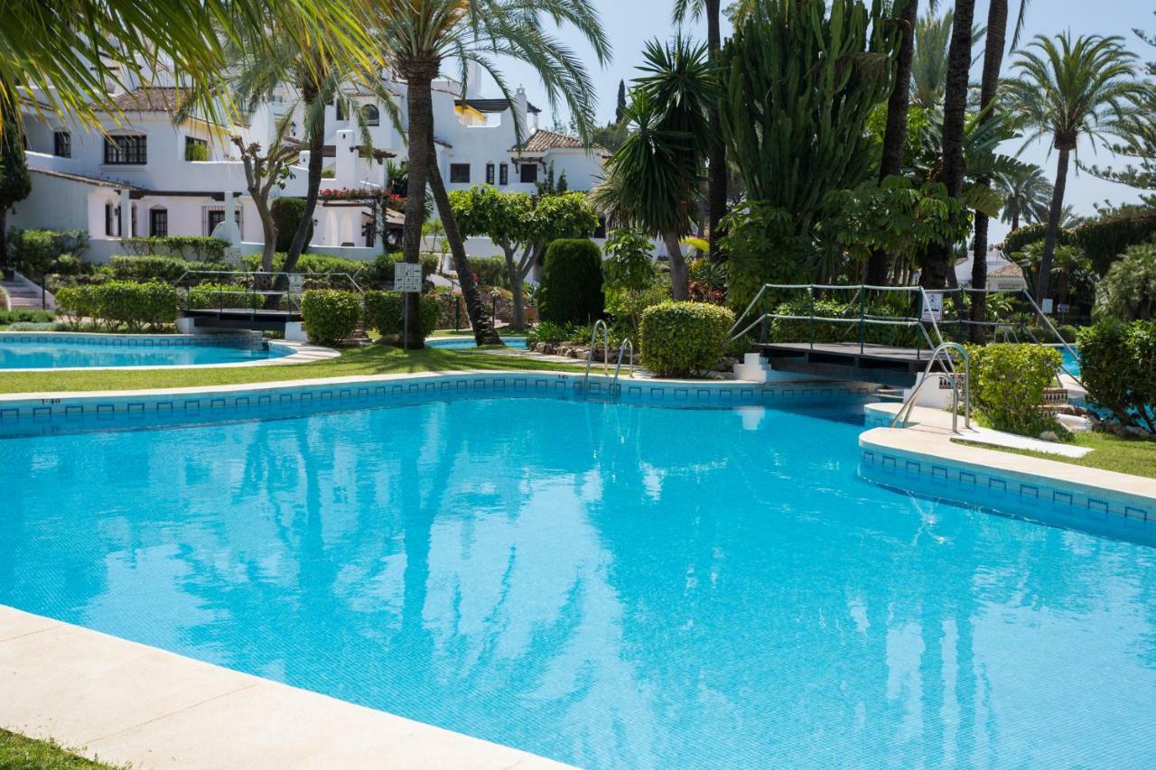 Aldea Blanca Puerto Banus Marbella Exterior foto